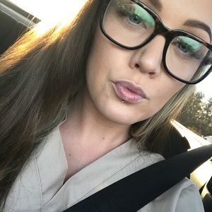 Meet your Posher, Kortney