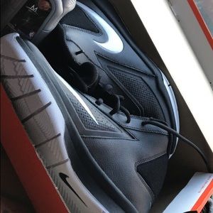 black and white basketball shoes