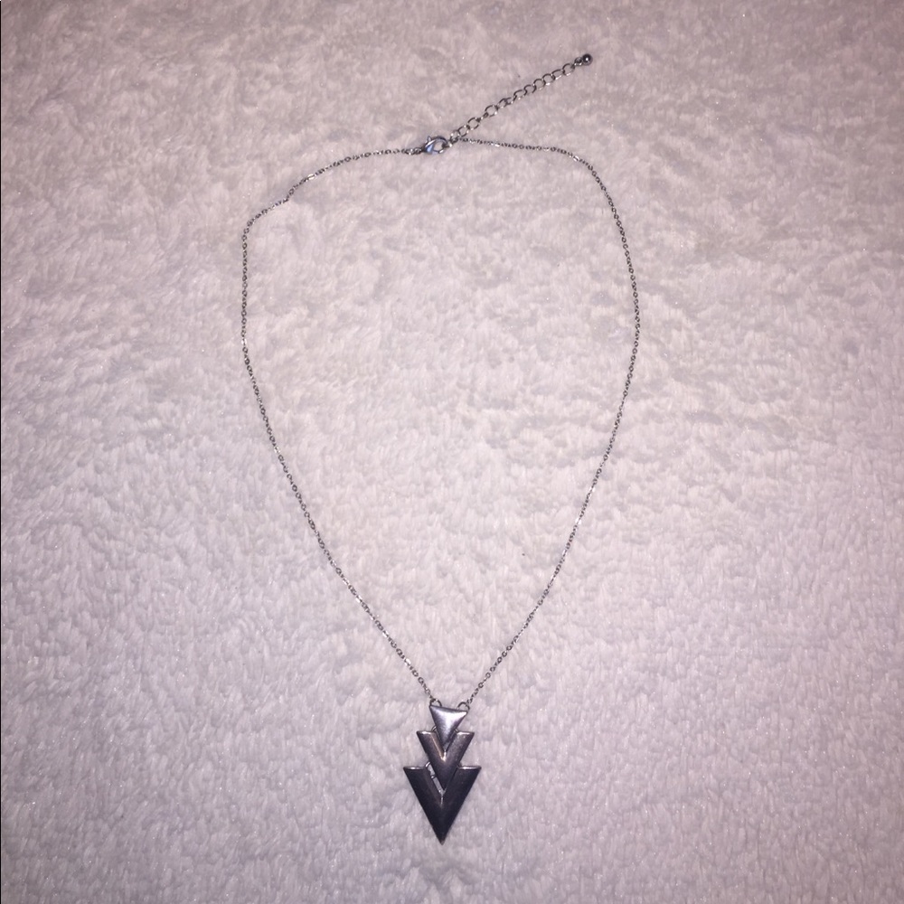 Kohl’s Arrow Chain necklace