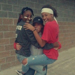 Meet your Posher, Cassionee