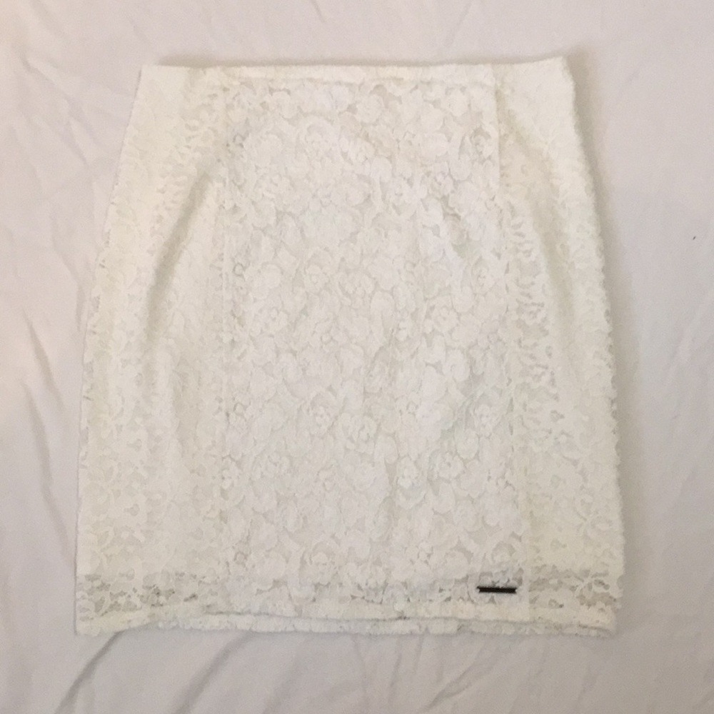 White lace pencil skirt