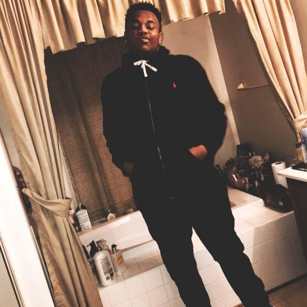 Meet your Posher, Travis