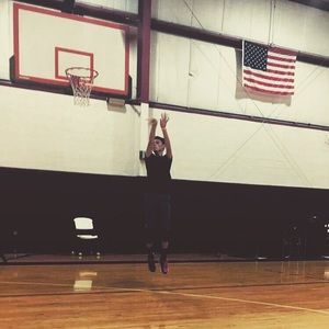 Meet your Posher, Hunter