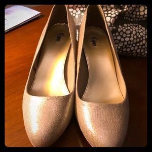 Champagne Kitten Heels sz 10w