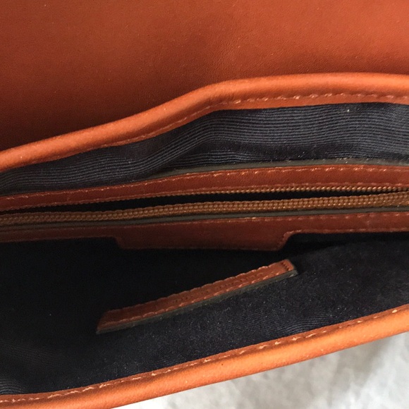 Great preppy clutch! - Picture 3 of 3