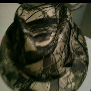 FEDORA HAT