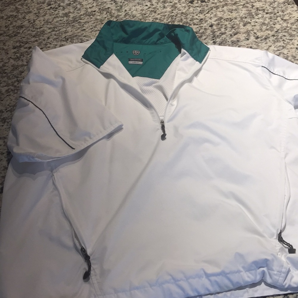 White short sleeve Nike clima-fit jacket golf