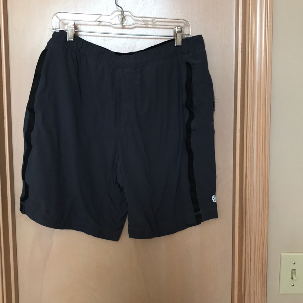 Men’s Lulu shorts