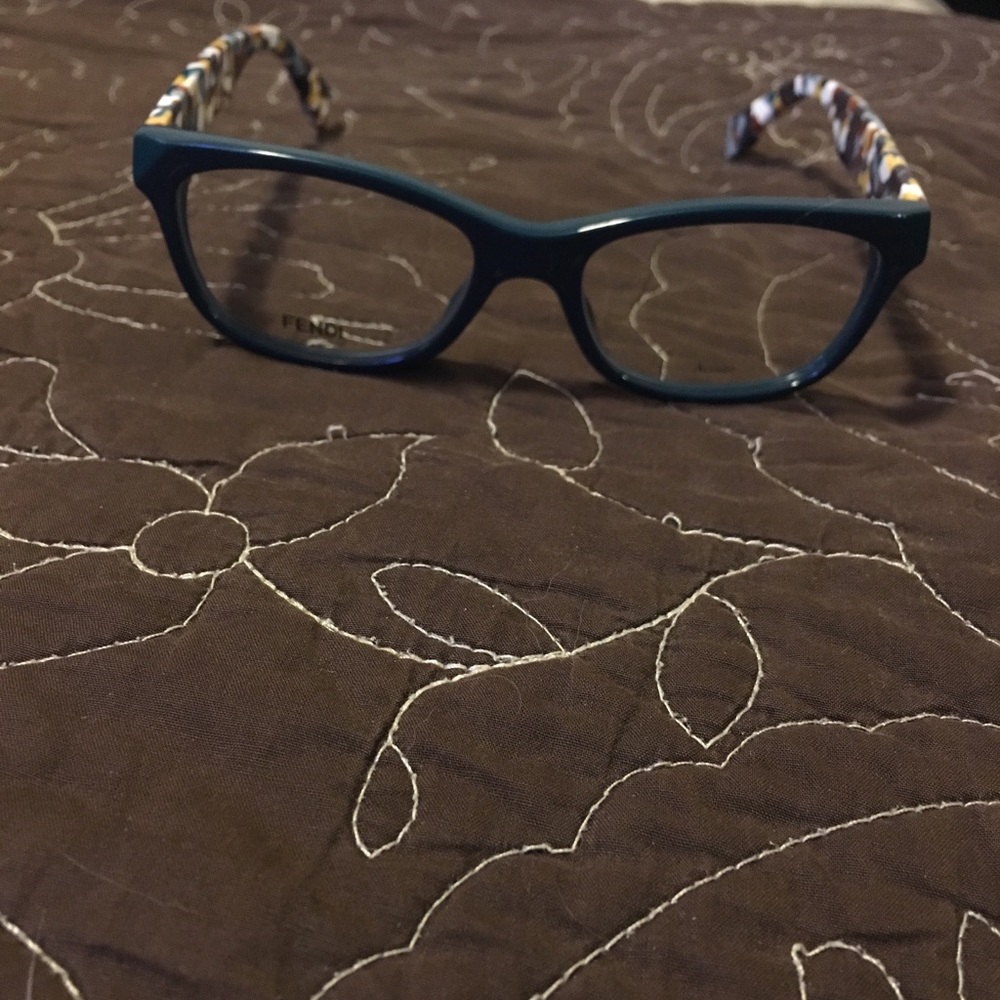 New Authentic Fendi frames - Picture 5 of 6
