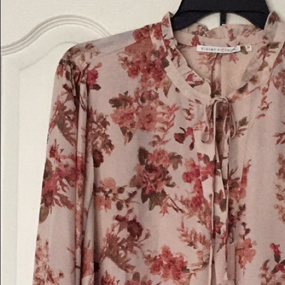 Violet & Claire Tops - Blush floral print blouse