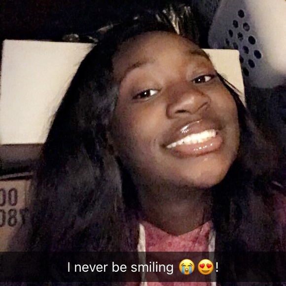 Meet your Posher, Jiselle - Picture 1 of 1