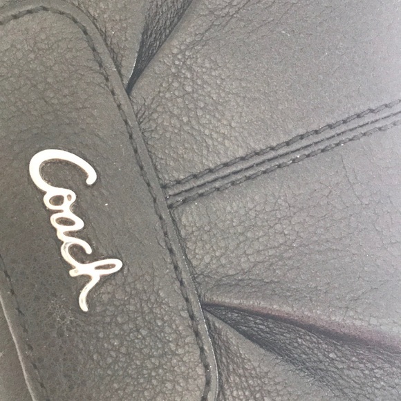 Great condition clutch! - Picture 2 of 3