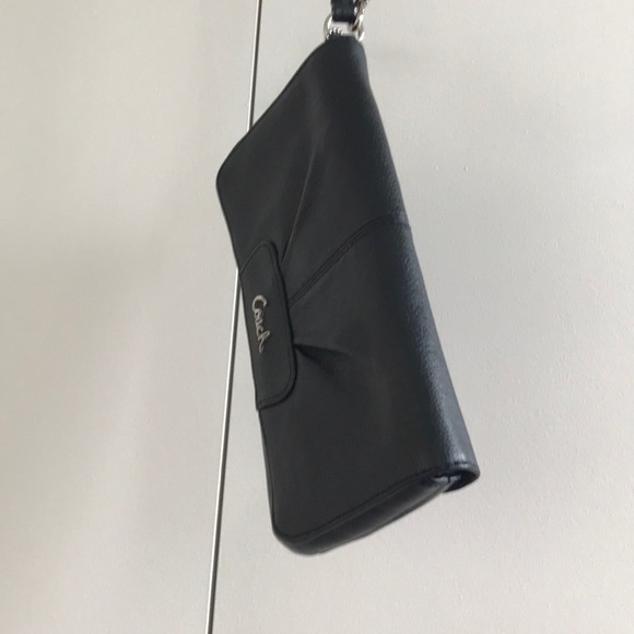 Great condition clutch! - Picture 3 of 3