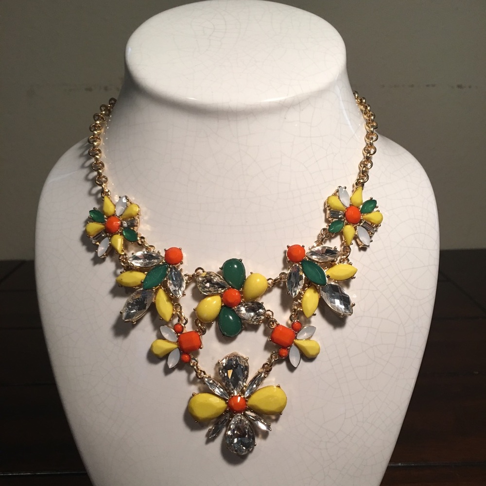 Colorful statement necklace
