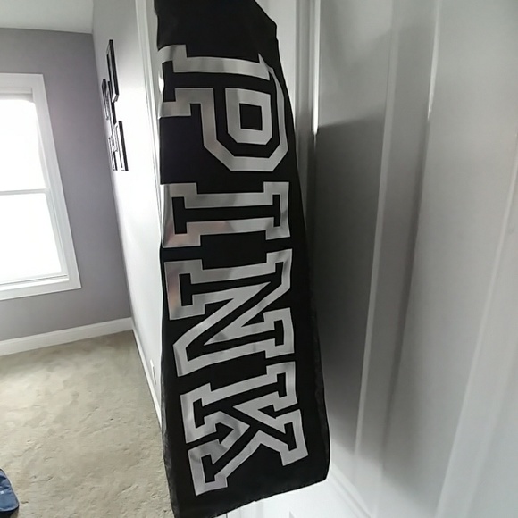 VS Pink tech tote and pouch - Picture 4 of 6