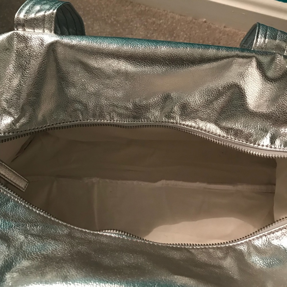 Koala Kanvas Small Duffle in Jet Engine Silver - Picture 6 of 6