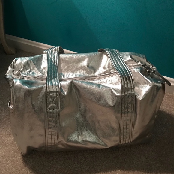 Koala Kanvas Small Duffle in Jet Engine Silver - Picture 4 of 6