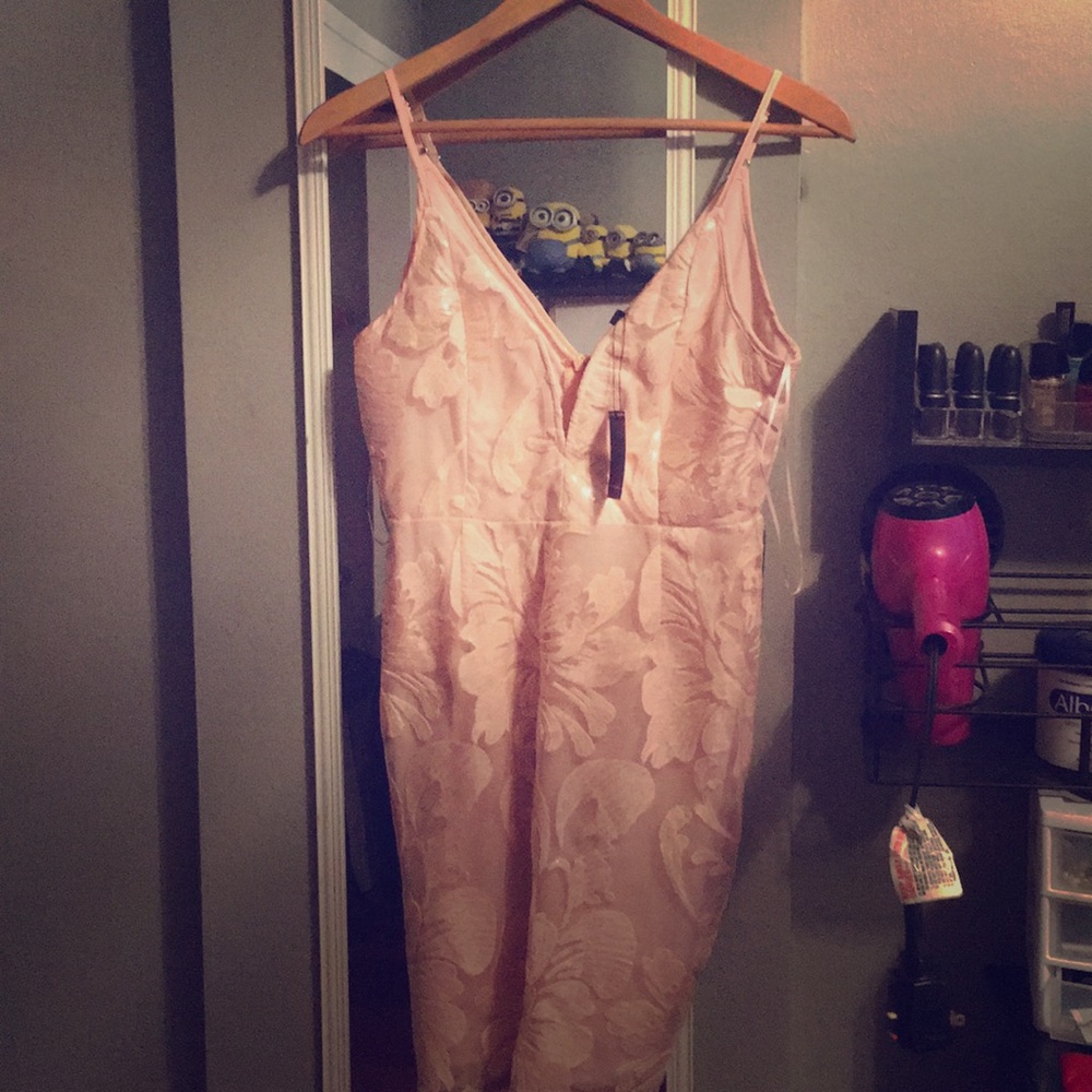 Cute light pink dress