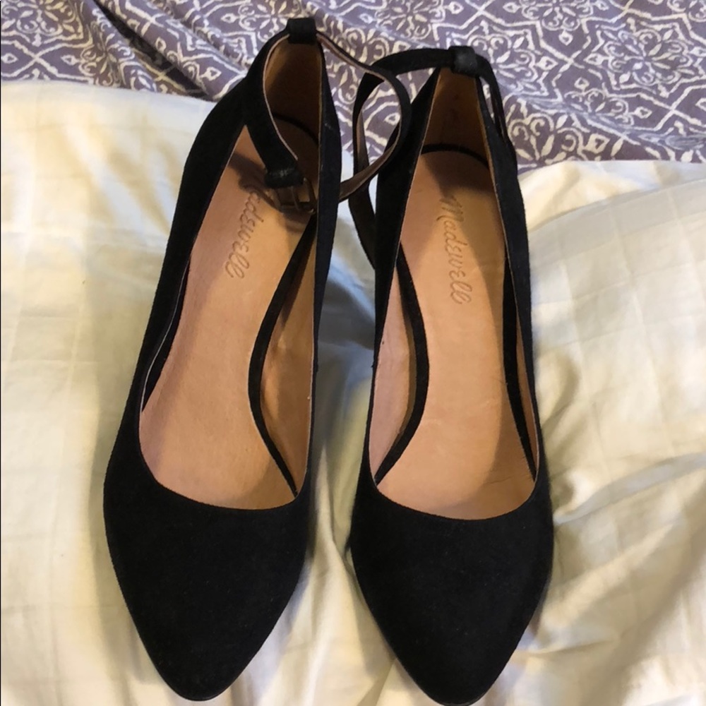 Madewell suede ankle-strap pumps