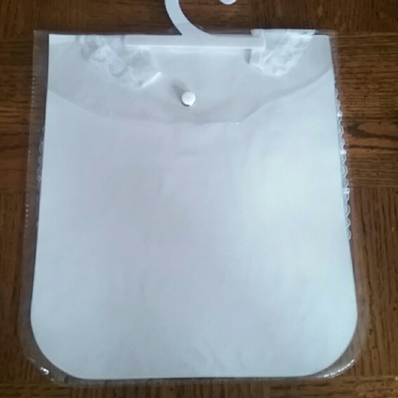 Last One!!! 👼Keepsake Cross Bib👼 - Picture 4 of 4