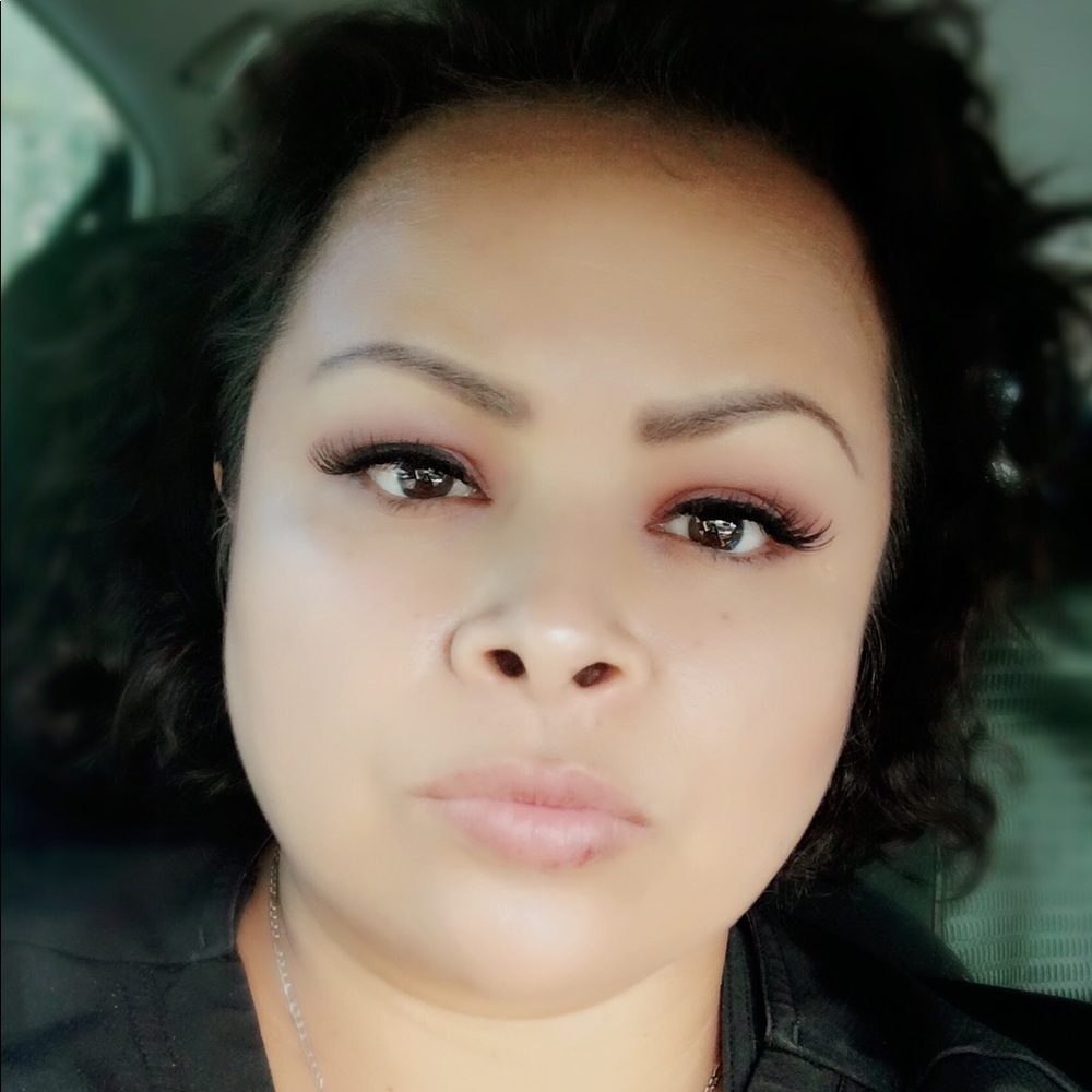 Meet your Posher, Vanessa