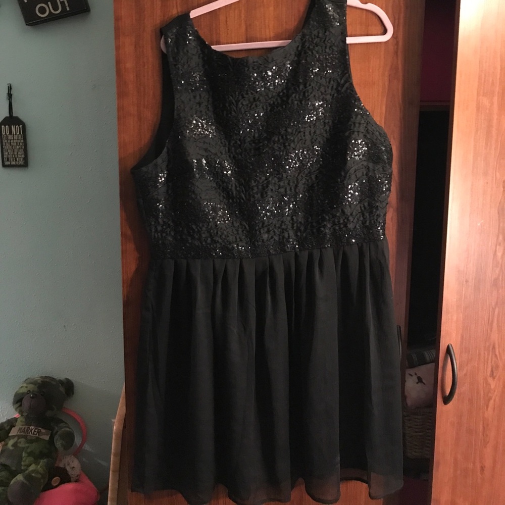 Beautiful sequin black holiday dress.