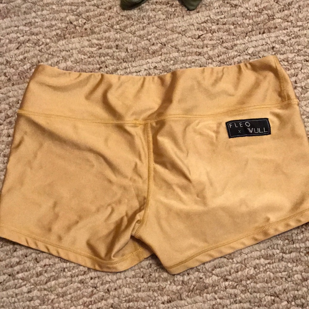 Fleo and Vull gold shorts, size large