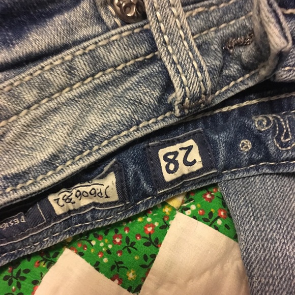 Miss Me Jeans - Picture 2 of 2