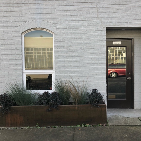 Meet your Posher, Audra - Picture 1 of 1