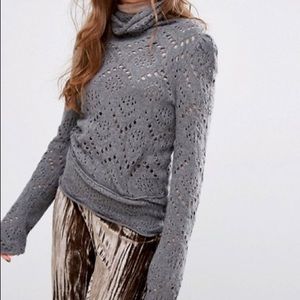 FREE PEOPLE Shoot From The Heart  Sweater SMALL