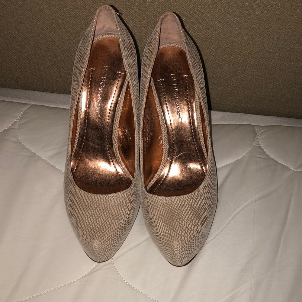 BCBG nude heels