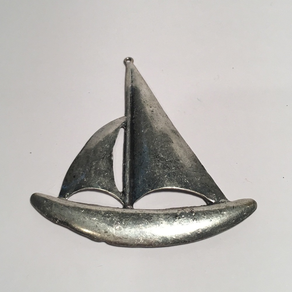 Sailboat pendant
