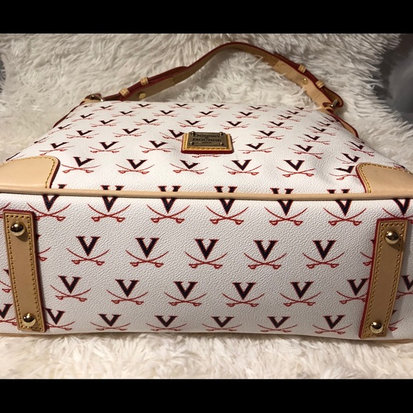 Gorgeous Dooney & Bourke UVA Crossbody Purse - Picture 5 of 8