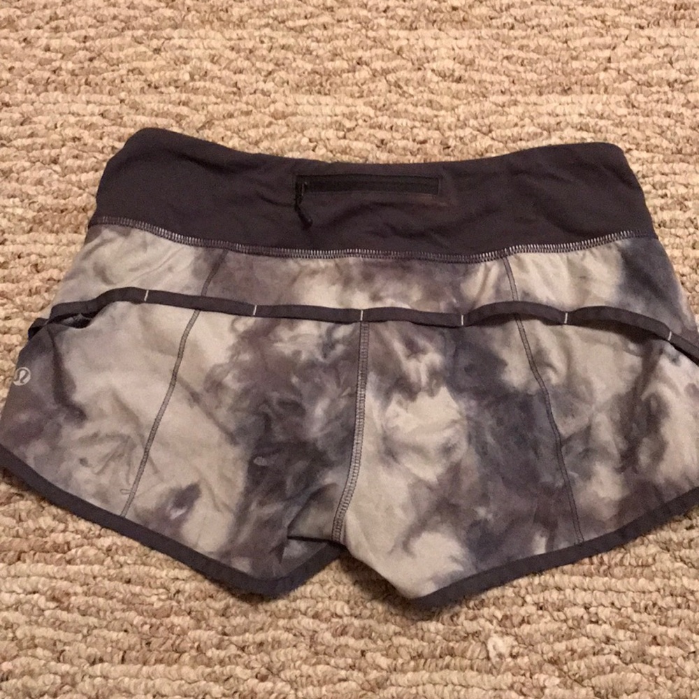 Lulu lemon running shorts