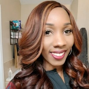 Meet your Posher, Latisha