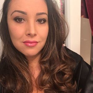 Meet your Posher, Cheri