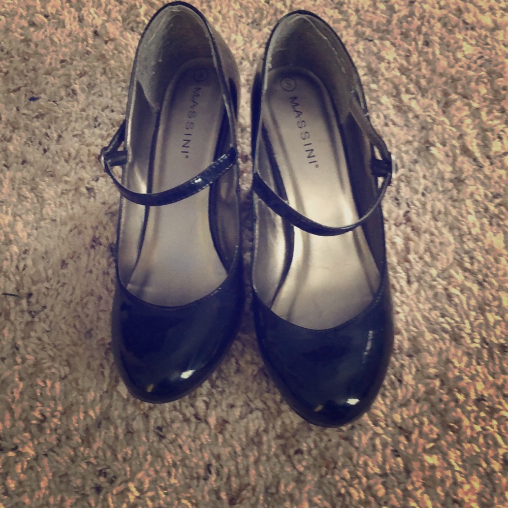 Mary Jane low heel