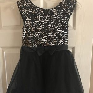 Girls Sparkly holiday dress
