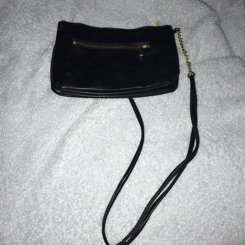 Black Cross Body Bag ‼️‼️