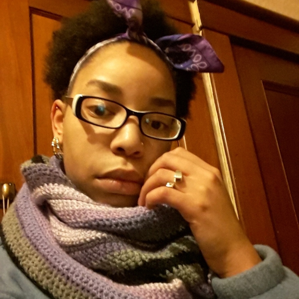 Meet your Posher, Aziza