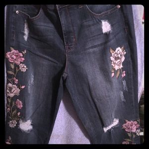 Melissa mccarthy flower Capri jeans