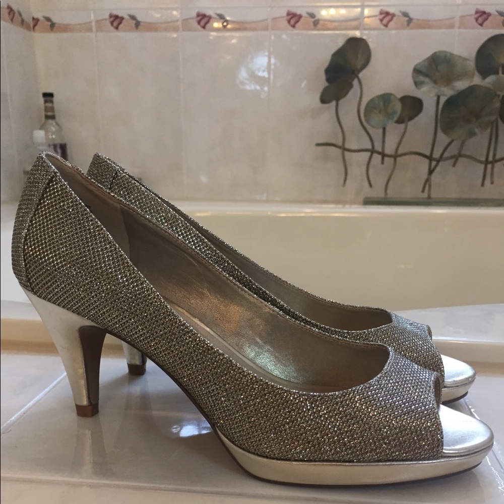 Gold Bandolino Kitten Heels