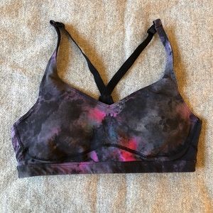 Lucy sports bra