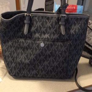 MK PURSE
