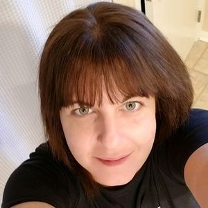 Meet your Posher, Cassandra