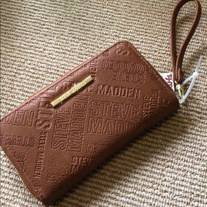 Steve Madden wallet wristlet
