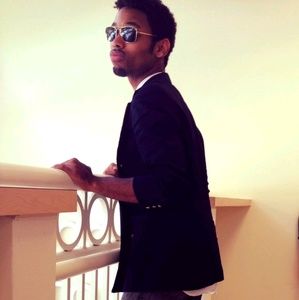 Meet your Posher, Akeem