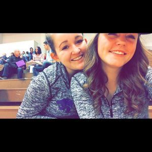 Meet your Posher, Danielle