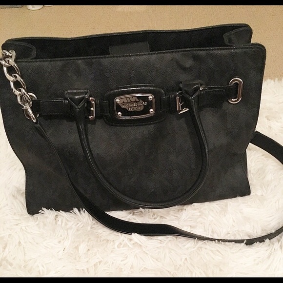 Michael Kors Handbags - Michael Kors Purse