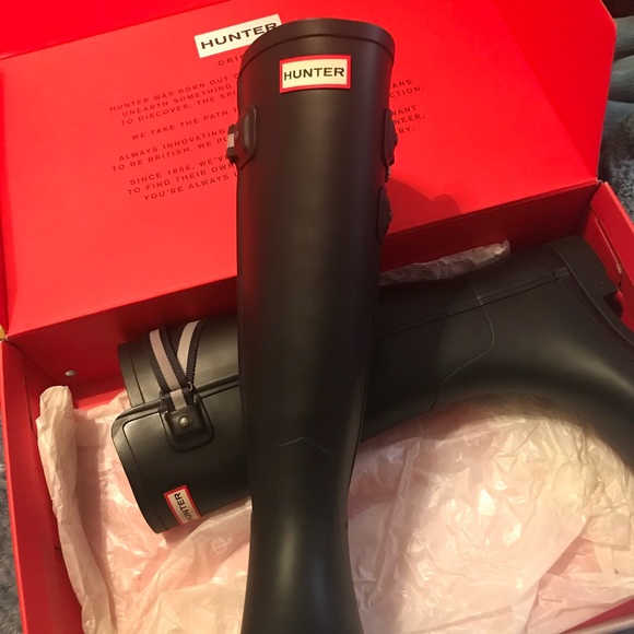 SOLD!!!! NEW HUNTER BOOTS!!!!!! - Picture 3 of 7